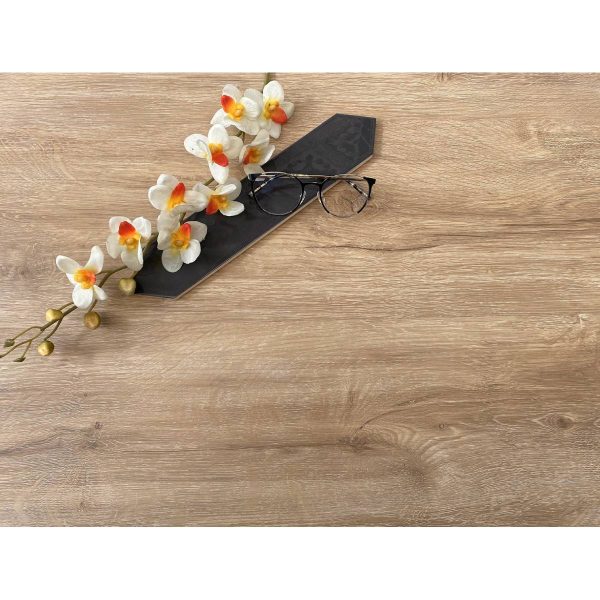 PISO SPC ROBLE NATURE VVSPC02 XL 23X152.4 CM