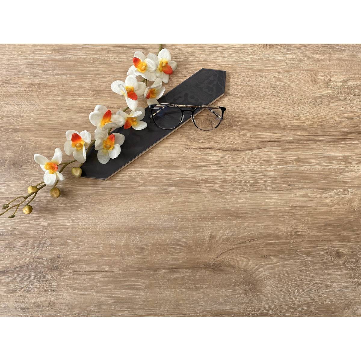 PISO SPC ROBLE NATURE VVSPC02 XL 23X152.4 CM - Image 1